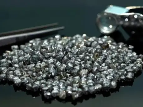 Szary diament – unikalny kamień szlachetny