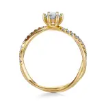 Pierścionek złoty z diamentami Pierścionek złoty z diamentami