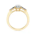 Pierścionek z prostokątnym diamentem