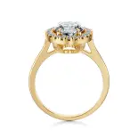 Pierścionek z owalnym diamentem Pierścionek z owalnym diamentem