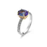 Złoty pierścionek z tanzanitem i diamentami Złoty pierścionek z tanzanitem i diamentami