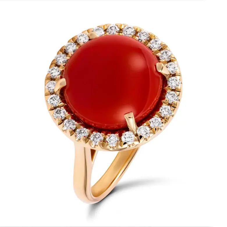 Złoty pierścionek z koralem i diamentami Złoty pierścionek z koralem i diamentami