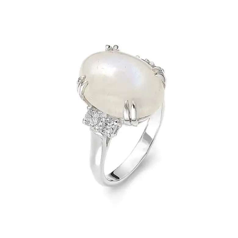 Srebrny pierścionek z kamieniem księżycowym Srebrny pierścionek z kamieniem księżycowym