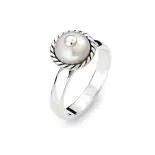 Srebrny pierścionek z perłą Srebrny pierścionek z perłą