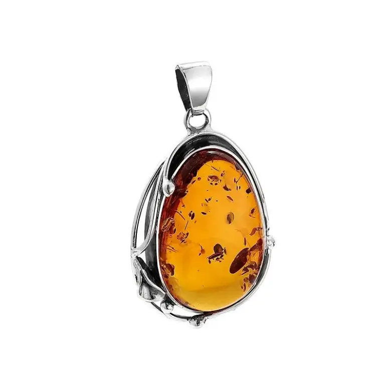 Wisior z bursztynu w srebrze Wisior z bursztynu w srebrze