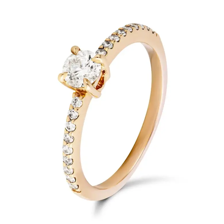 Pierścionek z diamentami