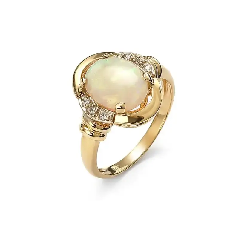 Pierścionek z opalem naturalnym Pierścionek z opalem naturalnym