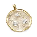 Złota zawieszka ażurowa z ozdobnymi kwiatami Złota zawieszka ażurowa z ozdobnymi kwiatami